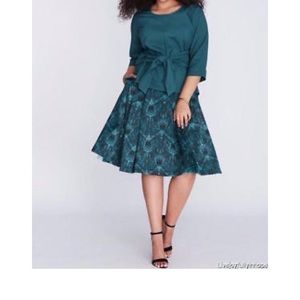 Green Geometric print skirt